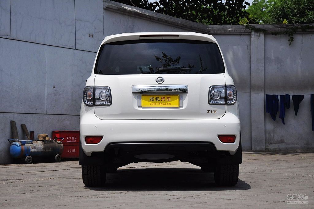 2012款日产途乐56lv8旗舰版到店实拍