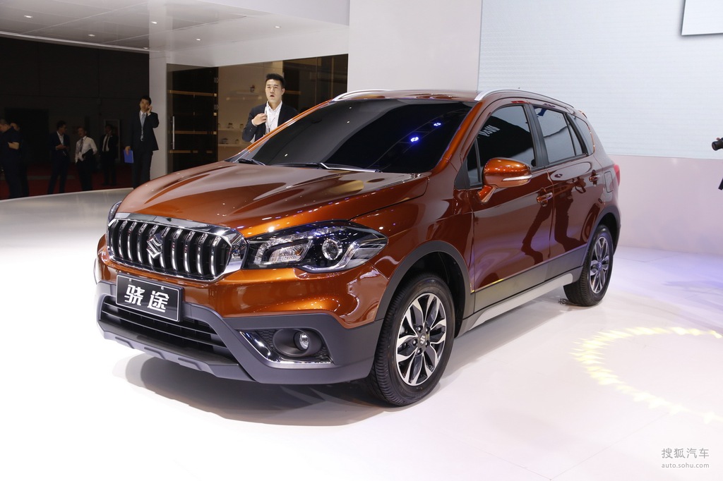 长安铃木骁途上海车展实拍