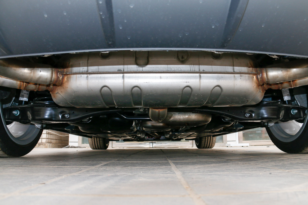 【 奥迪s3三厢高清图片】_底盘发动机_搜狐汽车网