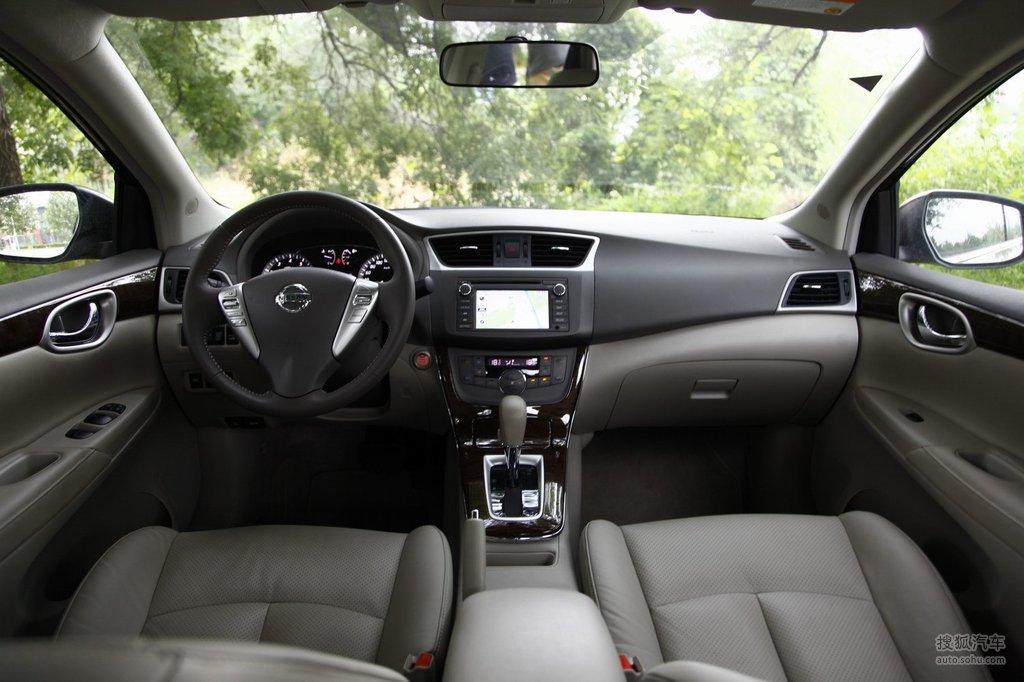 【 日产轩逸高清图片】_2012款 1.8xv cvt尊享版_内饰_搜狐汽车网