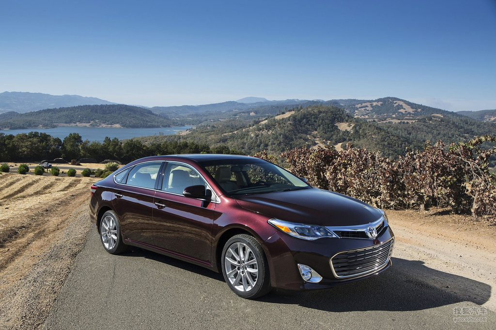2013款丰田avalon