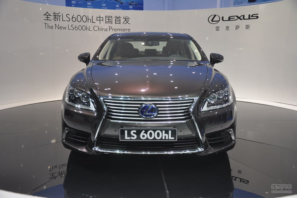 雷克萨斯ls600hl广州车展实拍