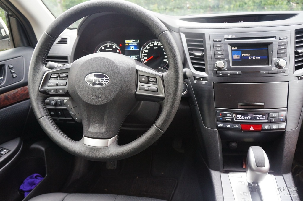 【 斯巴鲁力狮高清图片】_2013款 2.5i-x 豪华版_内饰_搜狐汽车网