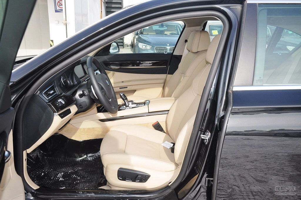 【 宝马7系高清图片】_威尼托米色_内饰_搜狐汽车网