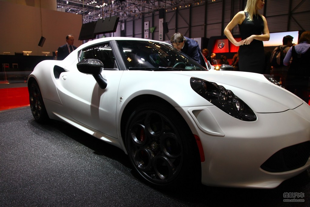 阿尔法罗密欧4c高清图片】_阿尔法罗密欧4c日内瓦车展实拍_搜狐汽车网