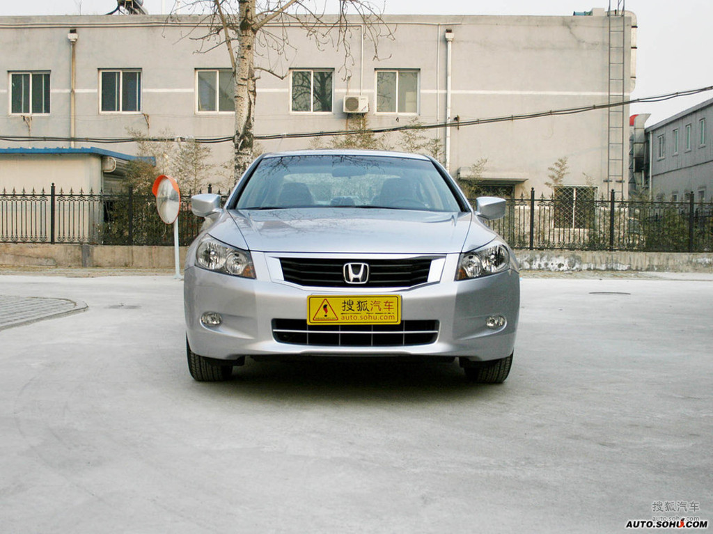 【 本田雅阁高清图片】_外观_搜狐汽车网