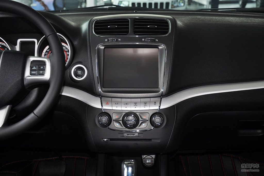 2013款道奇酷威3.6l旗舰版 - 中控台提示:支持键盘翻页 ←左 右
