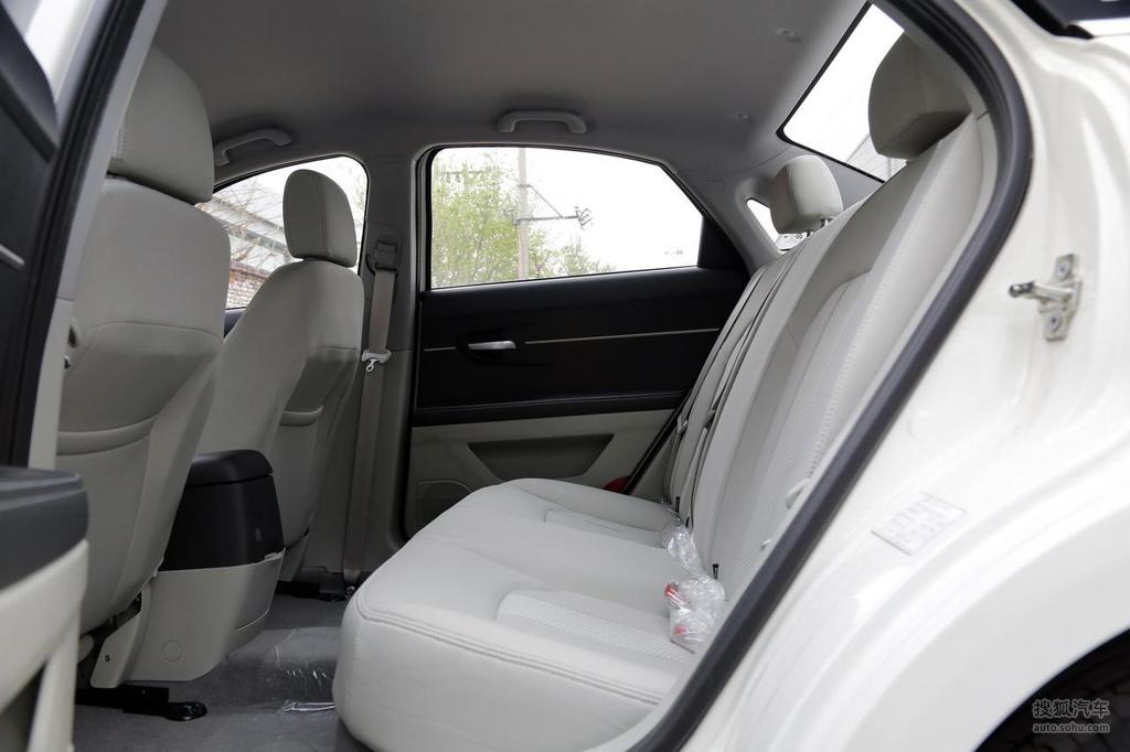 系列高清图片】_2017款 eu260 乐途plus版_黑色/灰色_内饰_搜狐汽车网