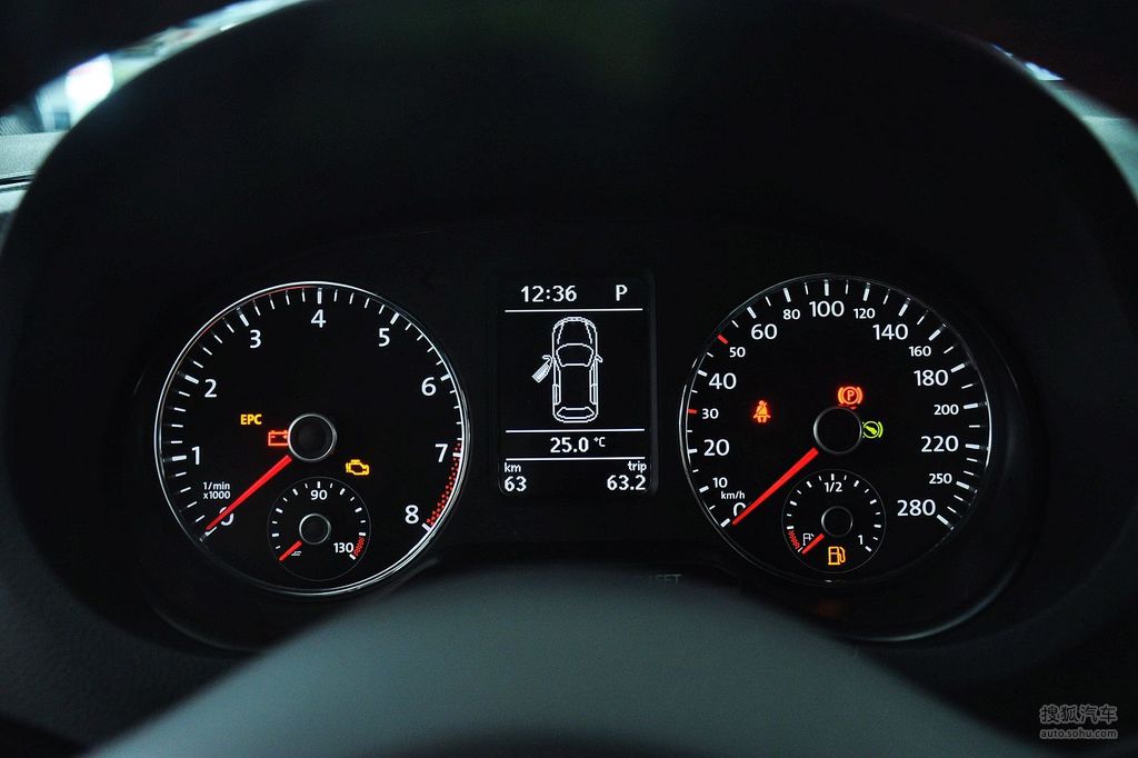 【 大众polo gti高清图片】_2012款 1.4tsi dsg_黑色_内饰_搜狐汽车网