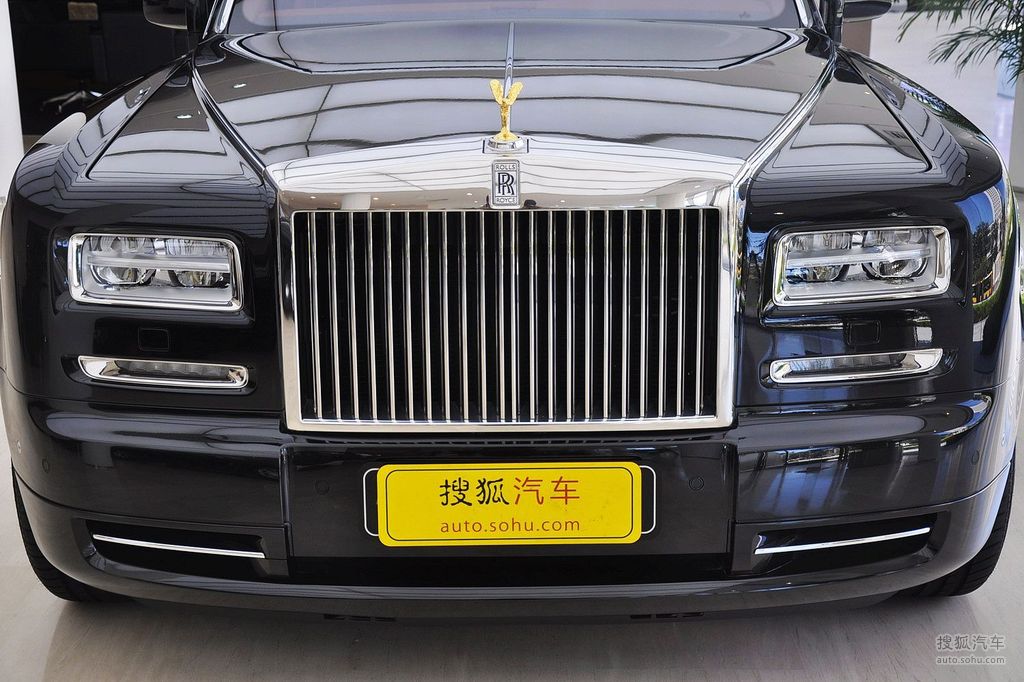 2013款劳斯莱斯幻影67l加长版前脸特写