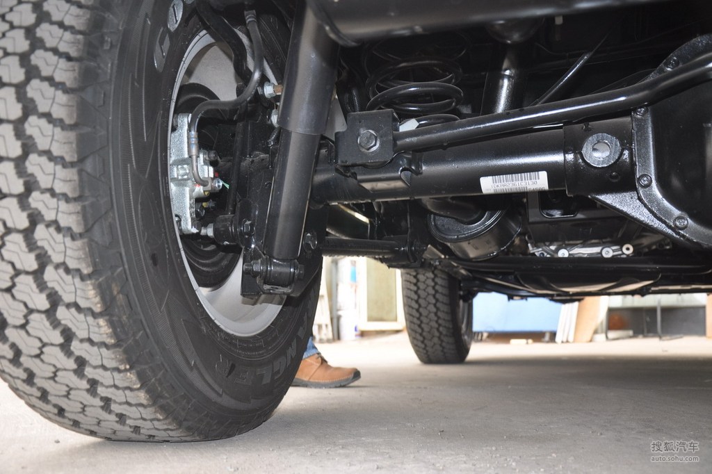 【 jeep牧马人两门版高清图片】_底盘发动机_搜狐汽车网