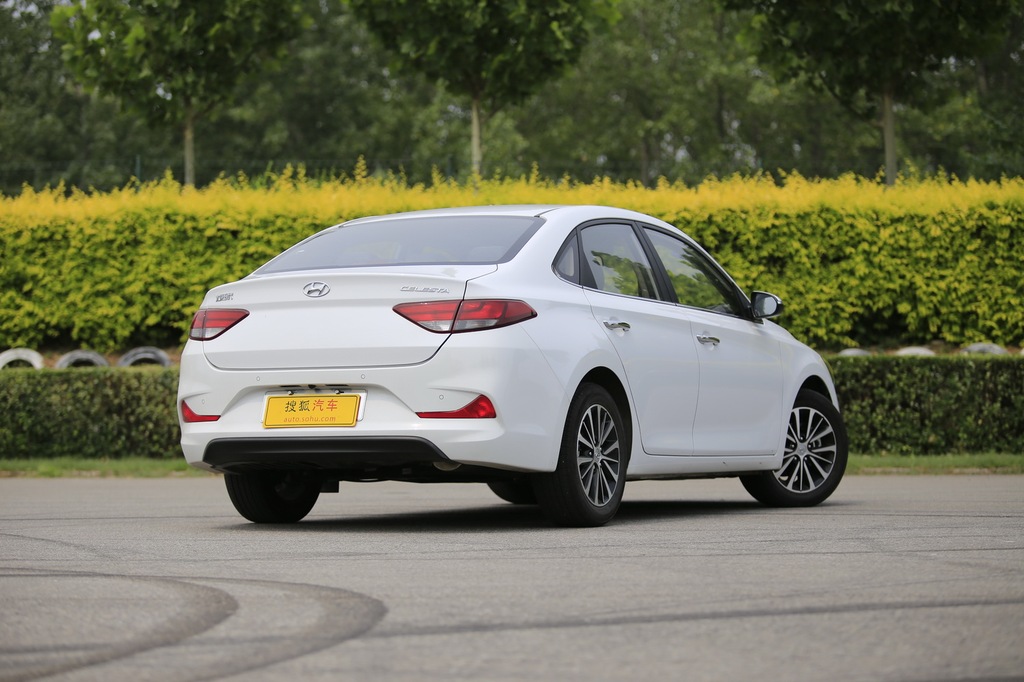 2017款现代悦动1.6l自动悦心版dlx