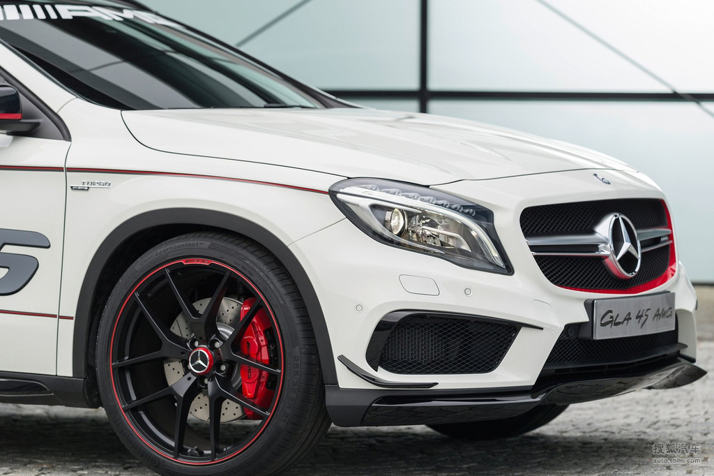 2013款奔驰gla45amg概念车