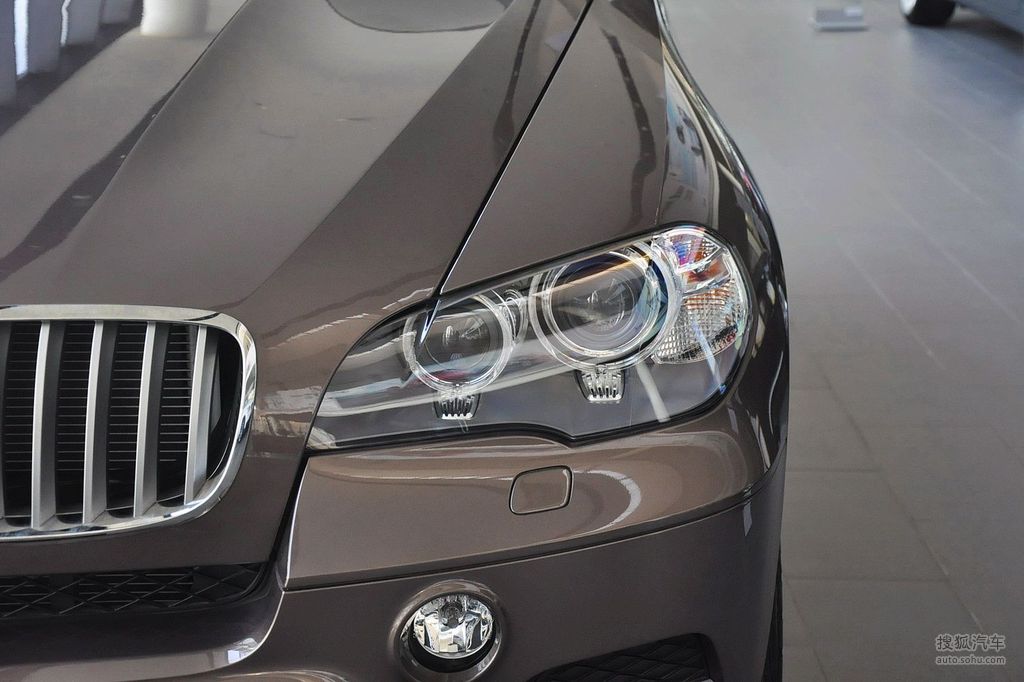 【 宝马x5高清图片】_2013款 xdrive35i 臻享版_铂金灰_外观_搜狐汽车