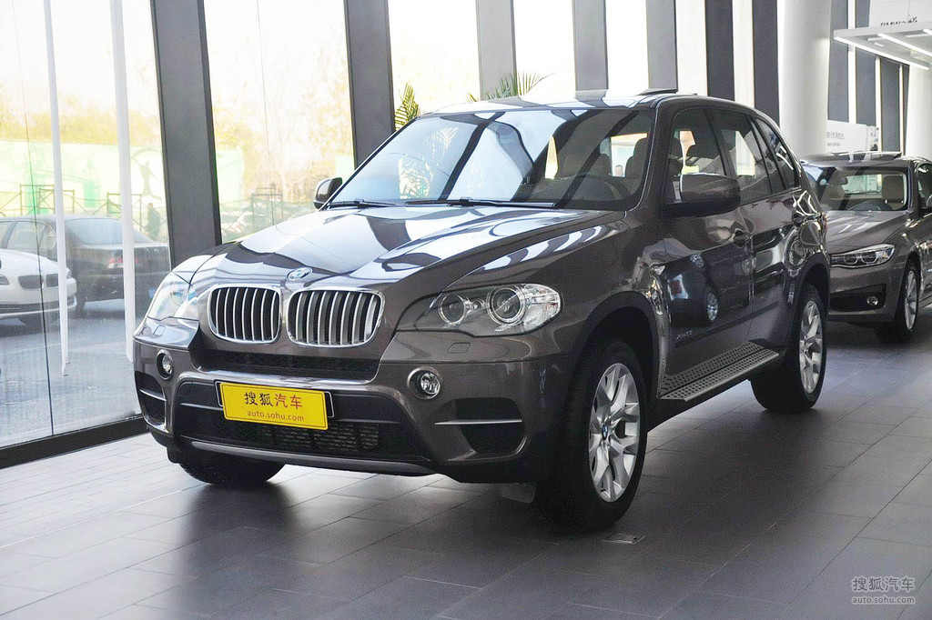 【 宝马x5高清图片】_2013款 xdrive35i 臻享版_铂金灰_外观_搜狐汽车