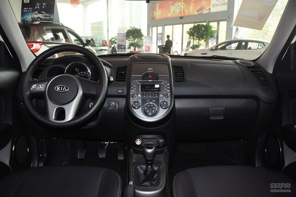 【 起亚秀尔高清图片】_2013款 1.