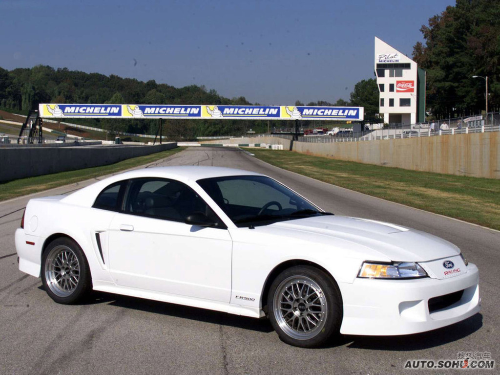2000款福特野马fr500
