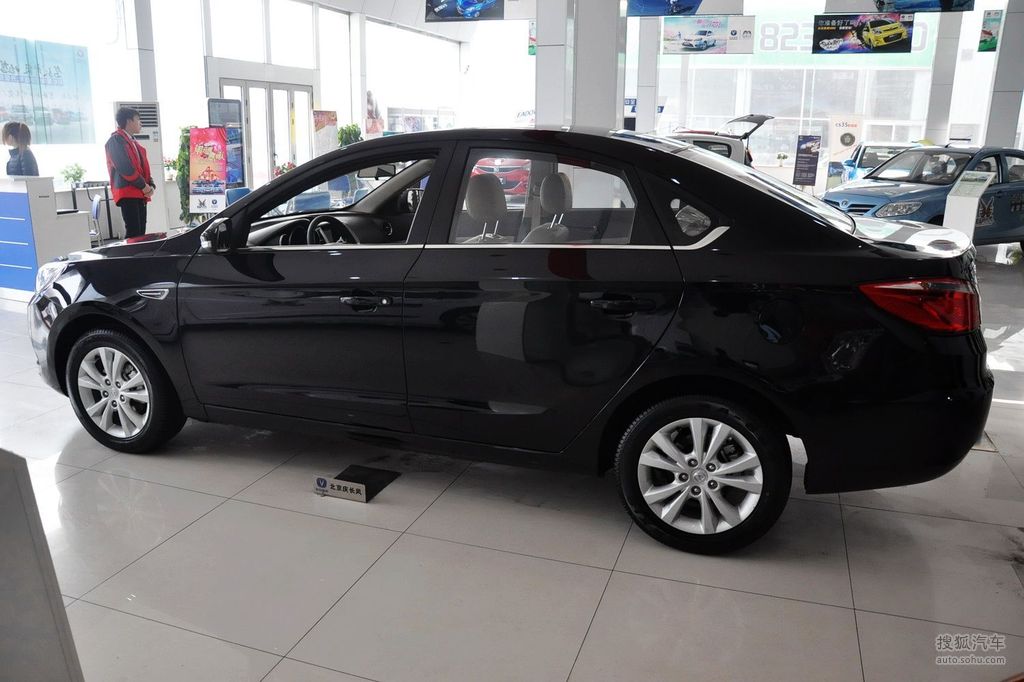 【 长安逸动高清图片】_珠光黑_外观_搜狐汽车网
