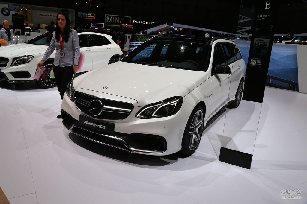 奔驰gla45 amg