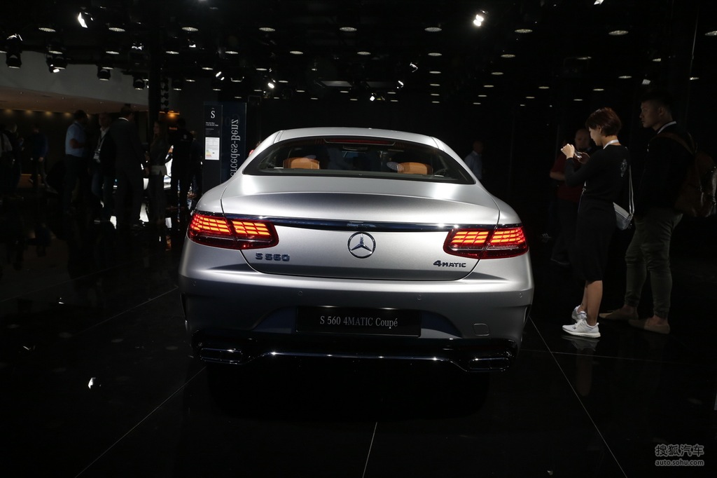 奔驰s560 法兰克福车展实拍提示:支持键盘翻页 ←左 右→外观(97)内饰