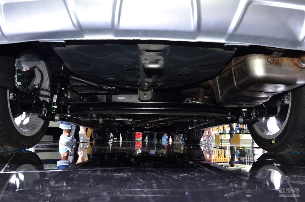 【 吉利s1高清图片】_底盘发动机_搜狐汽车网