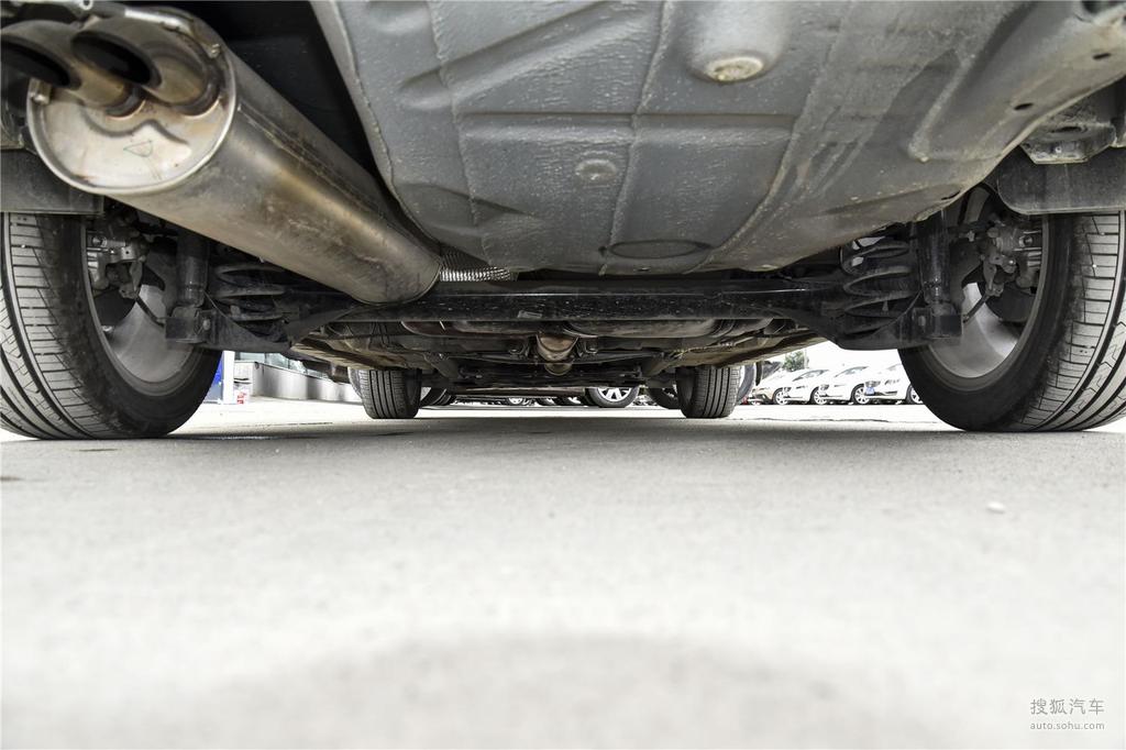 2017款 大众蔚领 230tsi 自动豪华型 - 底盘全景 提示:支持键盘翻页