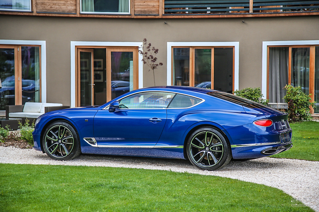 宾利欧陆6.0t gt w12 实拍