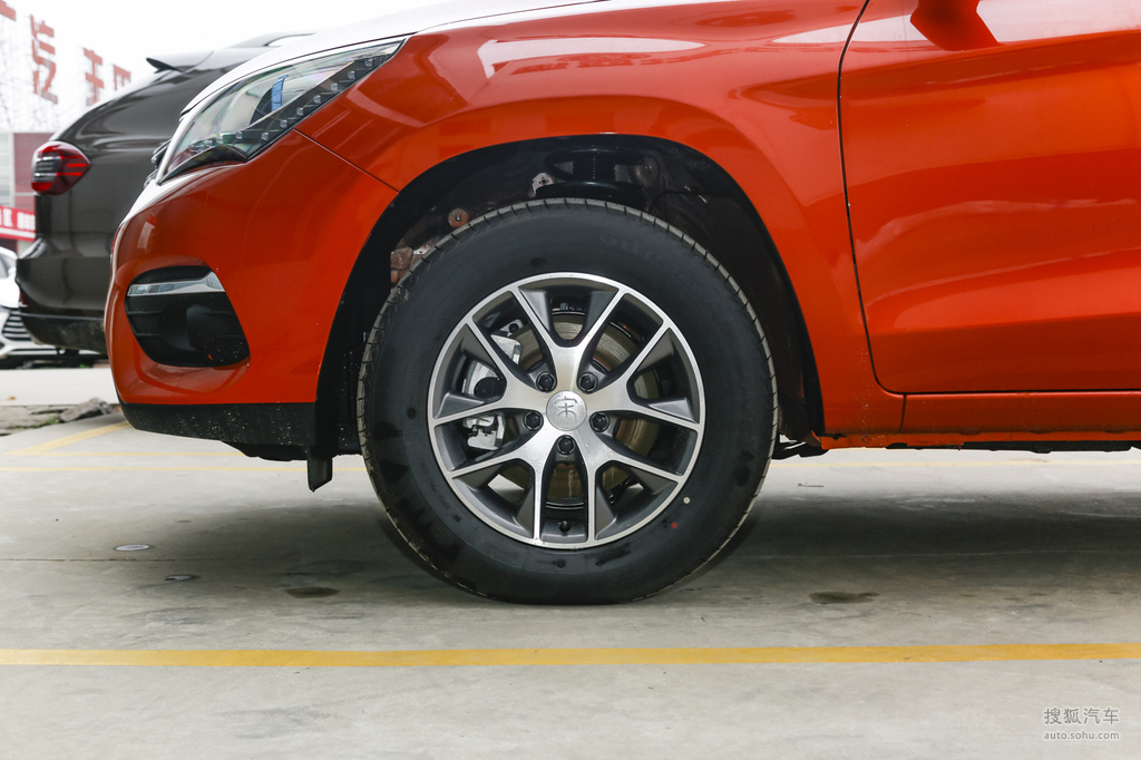 翡翠黄水晶白流光白活力橙山脉灰比亚迪