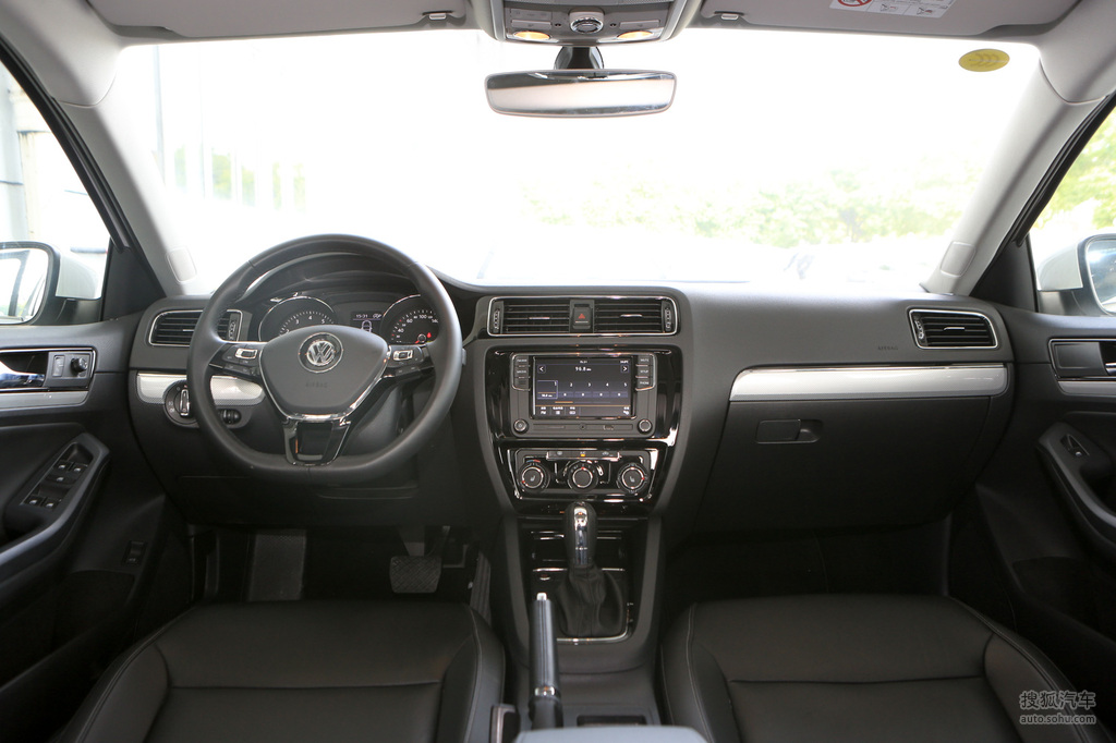 2018款大众速腾180tsidsg臻享版