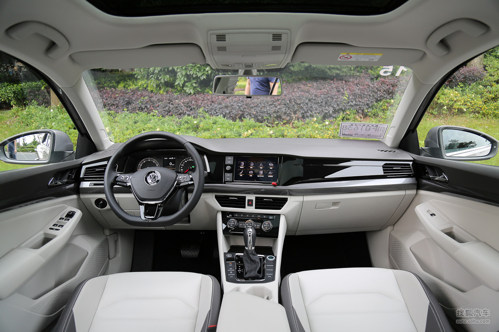 【 大众宝来高清图片】_2019款 280tsi dsg豪华型_黑色/米色_内饰