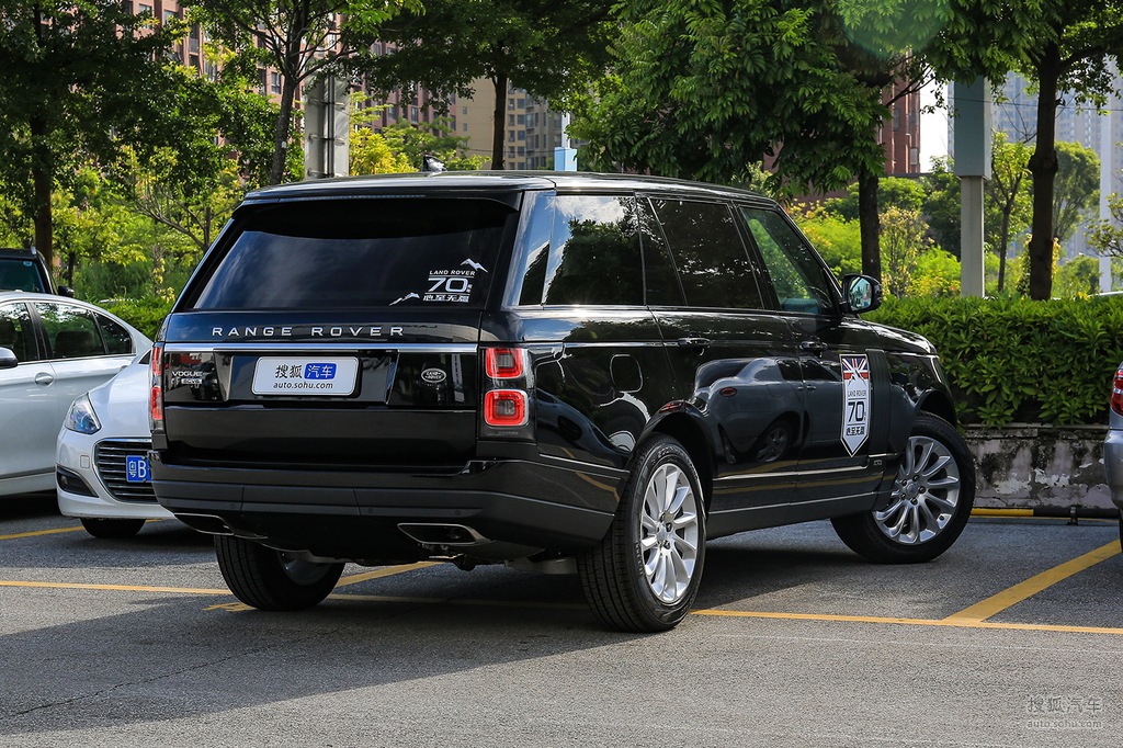 0 v6 sc vogue se 创世加长版_圣托里尼黑_外观_搜狐汽车网