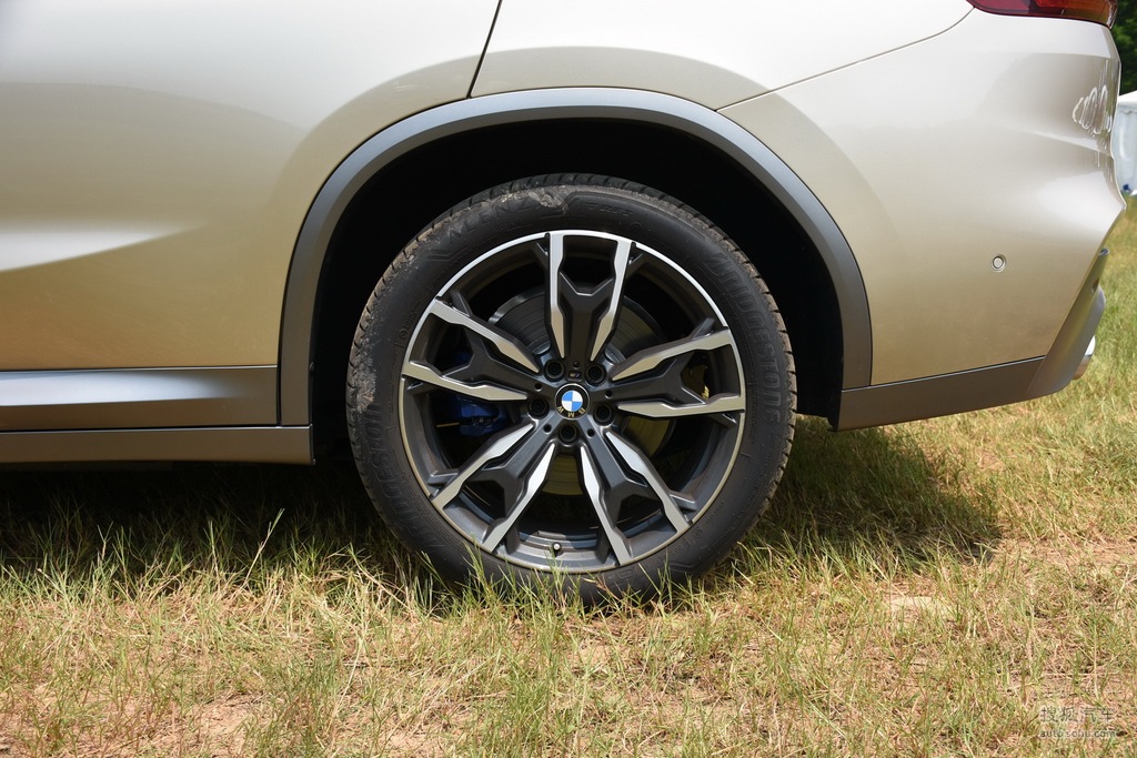 【 宝马x4高清图片】_日光石金_外观_搜狐汽车网