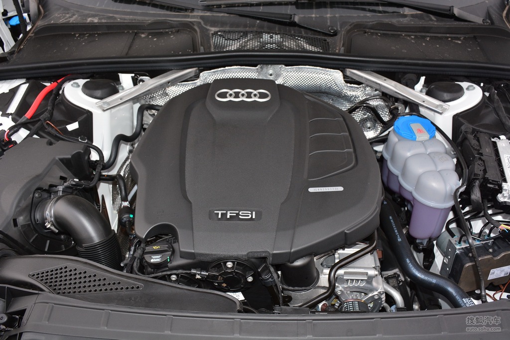 2019款奥迪a4l 40tfsi时尚版 - 发动机特写提示:支持键盘翻页 ←左 右