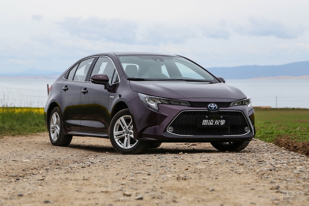 2019款丰田雷凌双擎18hcvt尊享版国vi