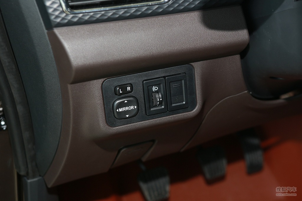 【 东风风光风光330高清图片】_2019款 1.