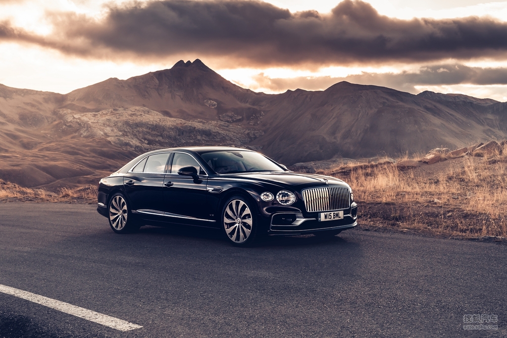 【 宾利飞驰高清图片】_深蓝宝石_外观_搜狐汽车网