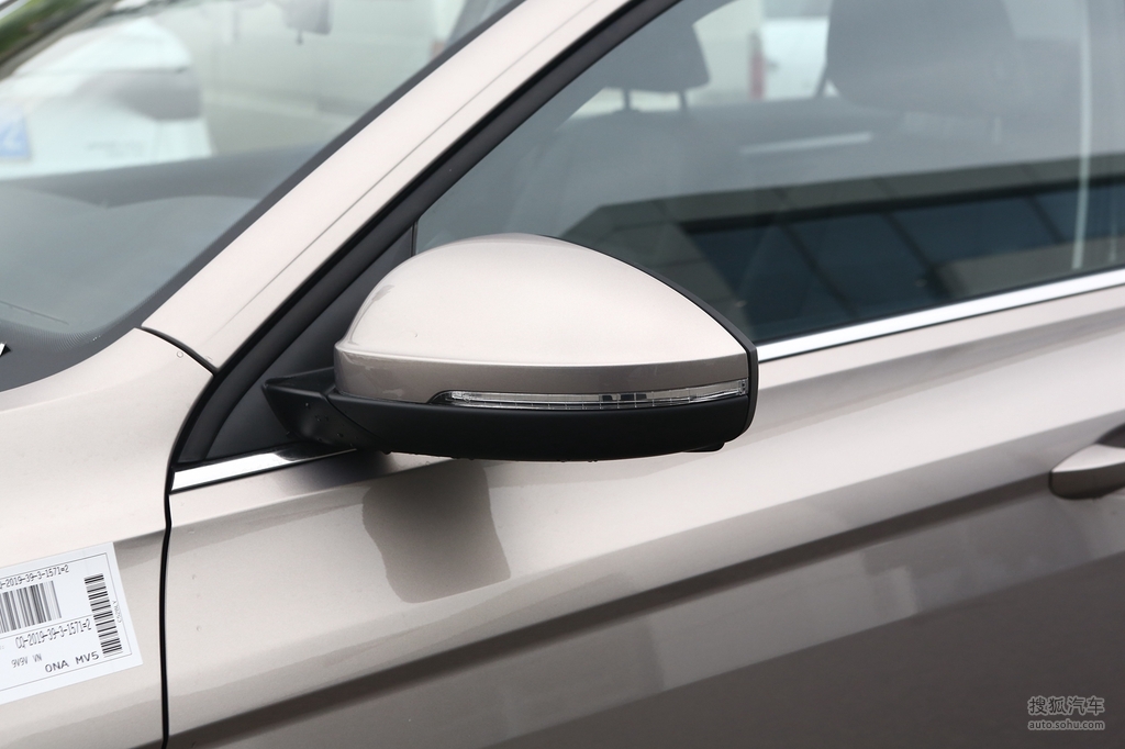 2020款大众宝来15l自动精英型