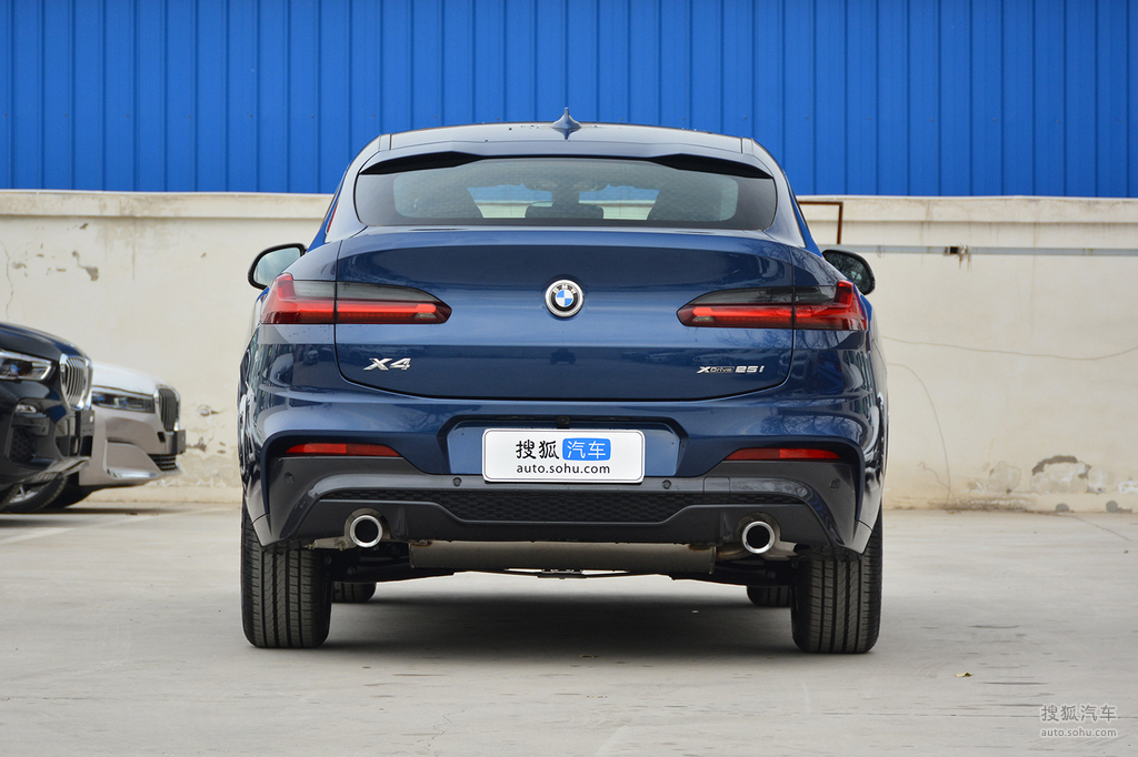 2020款宝马x4xdrive25im运动套装