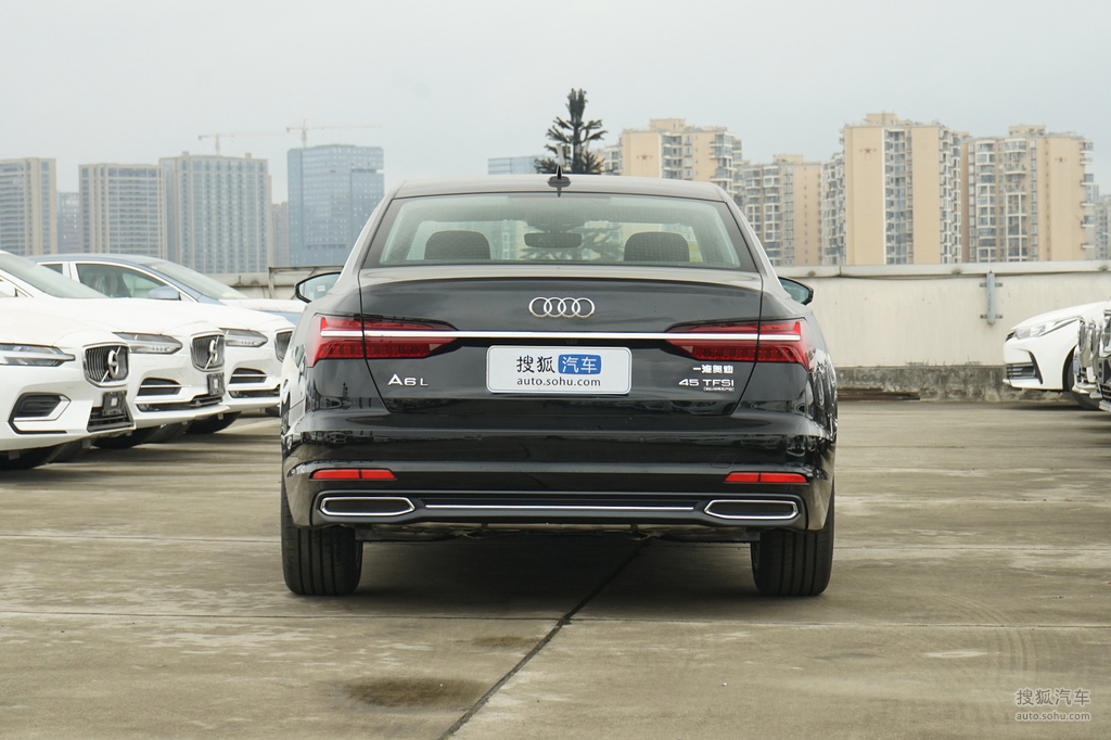 2020款奥迪a6l45tfsiquattro臻选致雅版
