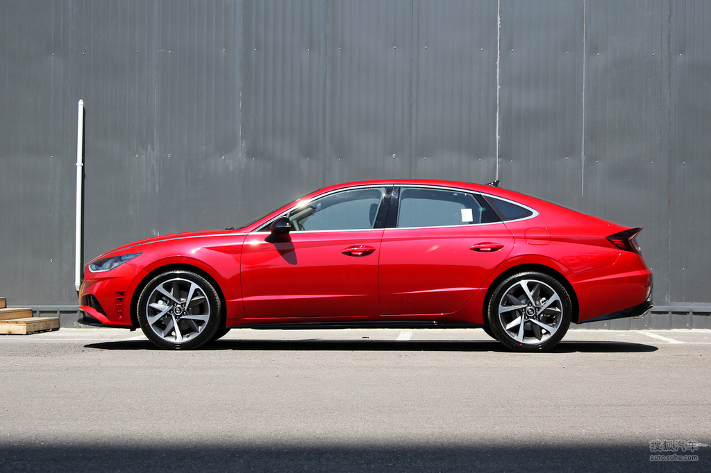 2020款现代索纳塔380t顶配