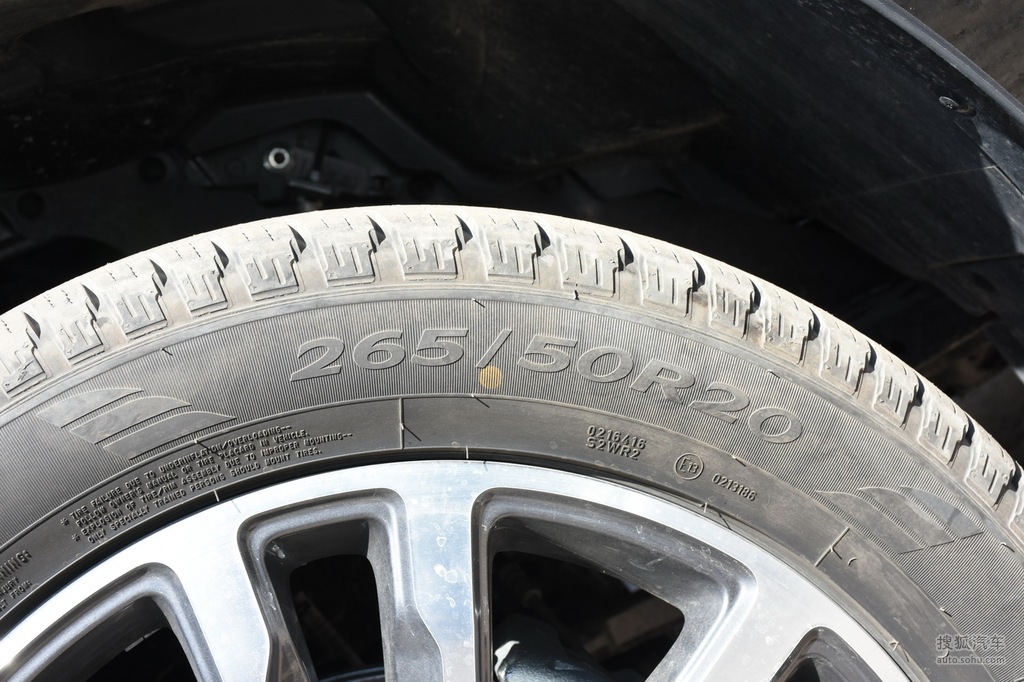 2020款江铃福特撼路者23t汽油自动四驱旗舰版7座