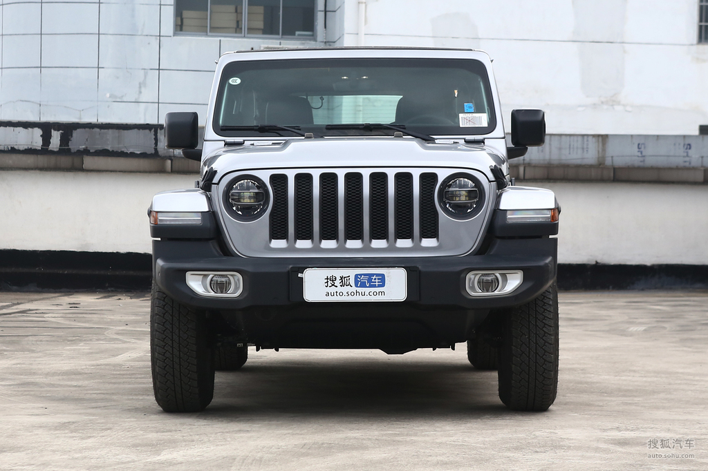 jeep牧马人四门版