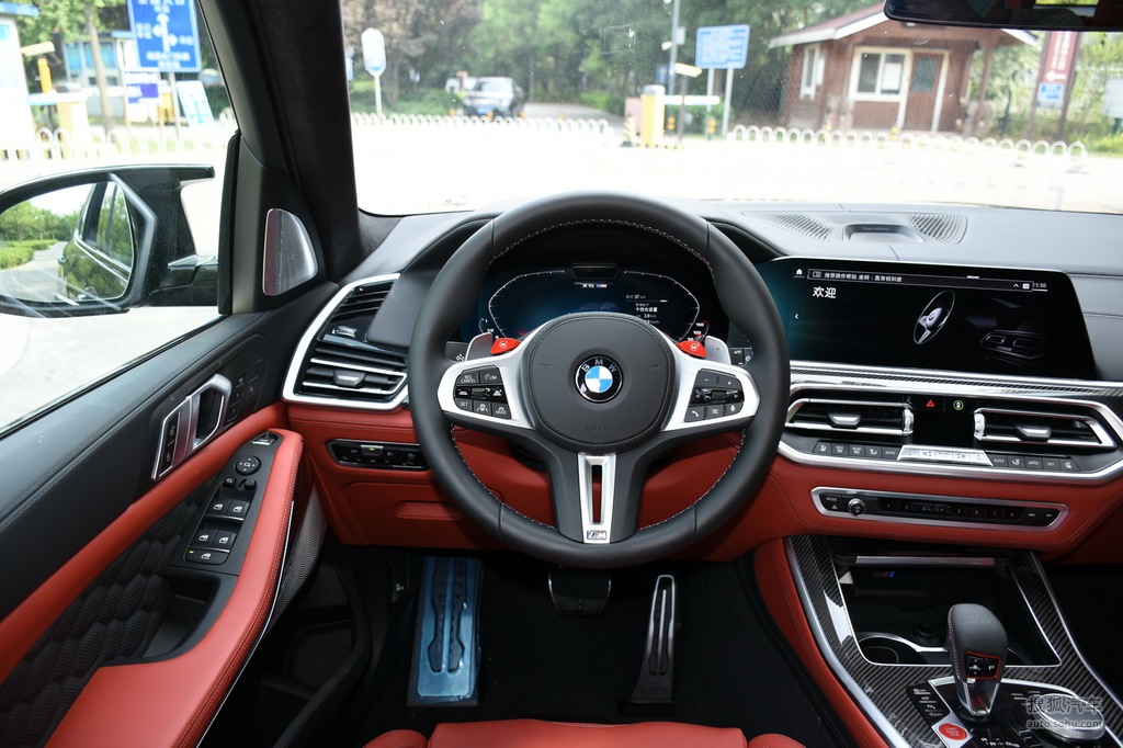 【 宝马x5m高清图片】_2020款 x5 m_黑色/萨基尔橙_内饰_搜狐汽车网