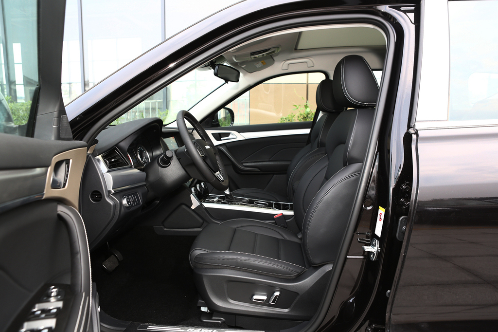 0t 自动智享型 国vi_空间展示_搜狐汽车网