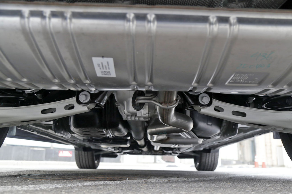 2021款雪佛兰探界者redline550t自动四驱rs底盘全景提示支持键盘翻页