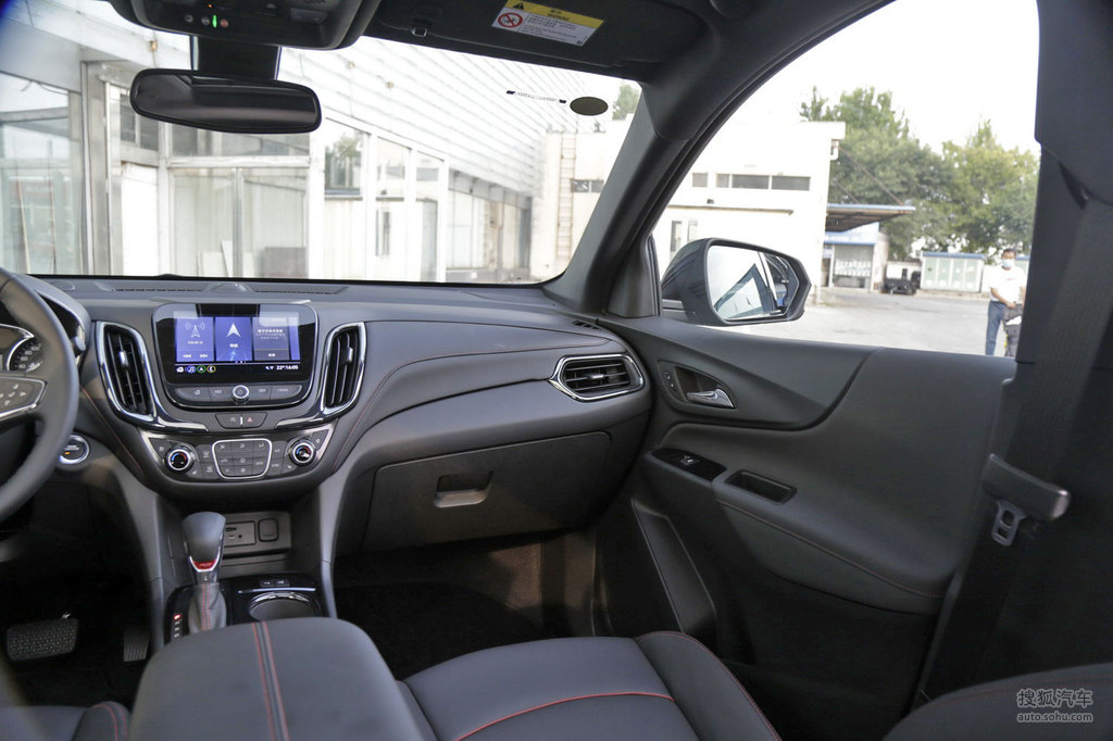 【 雪佛兰探界者高清图片】_黑色/砾灰_内饰_搜狐汽车网