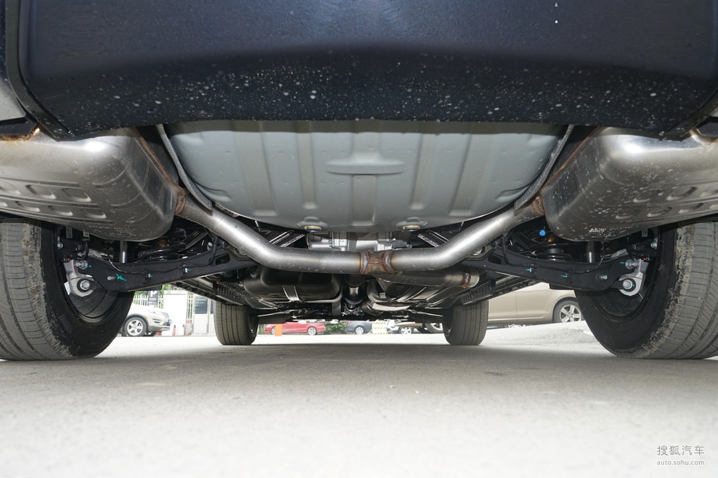 【 凯迪拉克xt6高清图片】_2020款 28t 六座四驱领先运动型_底盘