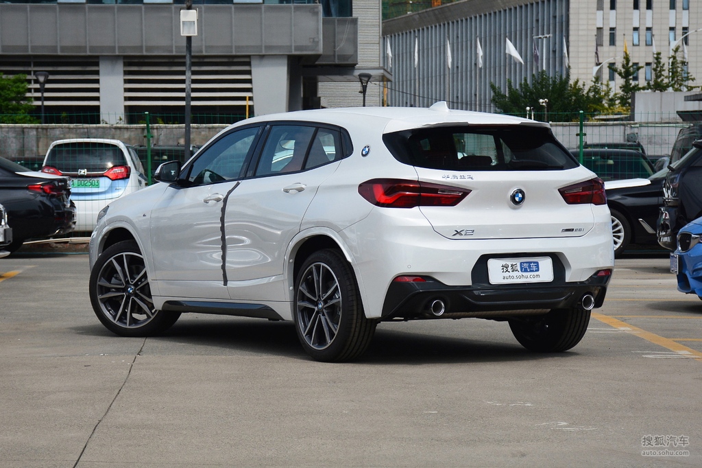 【 宝马x2高清图片】_矿石白_外观_搜狐汽车网