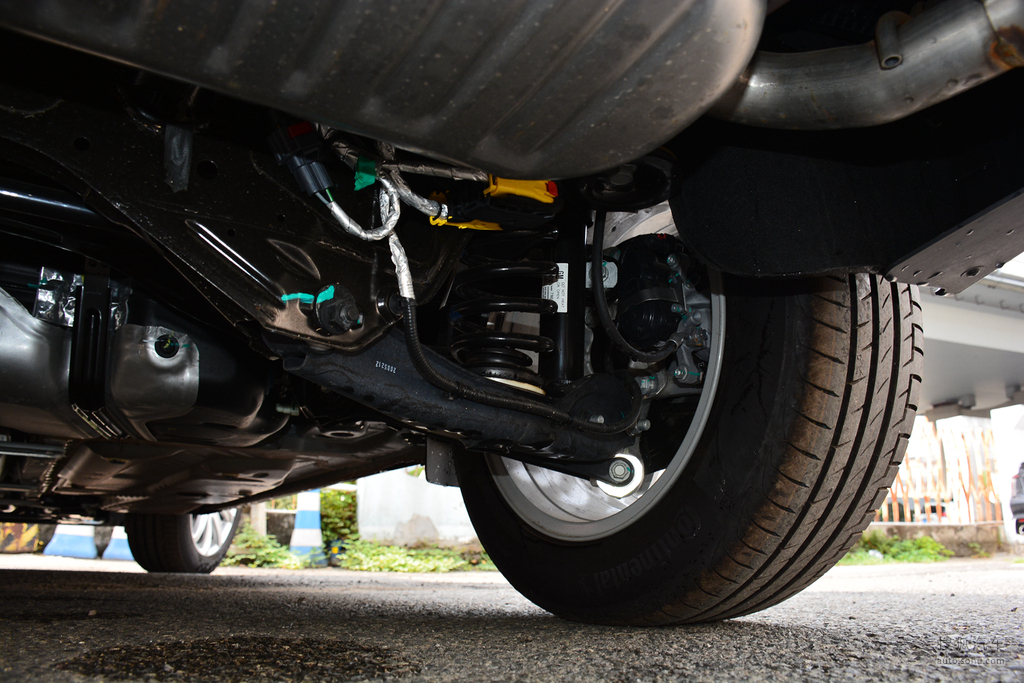 【 凯迪拉克xt4高清图片】_2021款 28t 两驱技术型_底盘发动机_搜狐