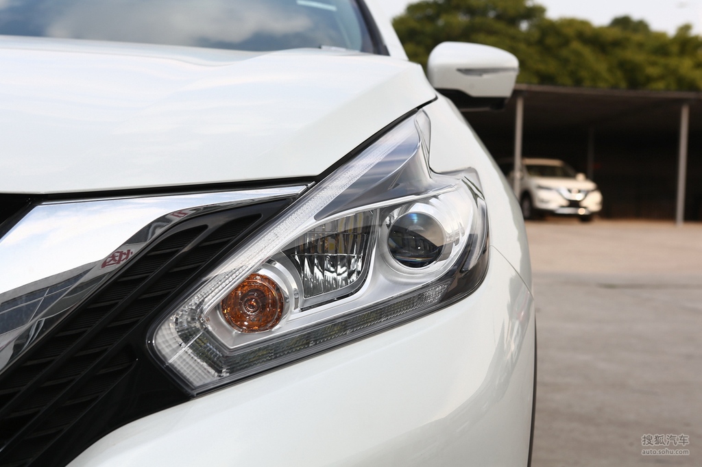 【 日产楼兰高清图片】_珠光白_外观_搜狐汽车网